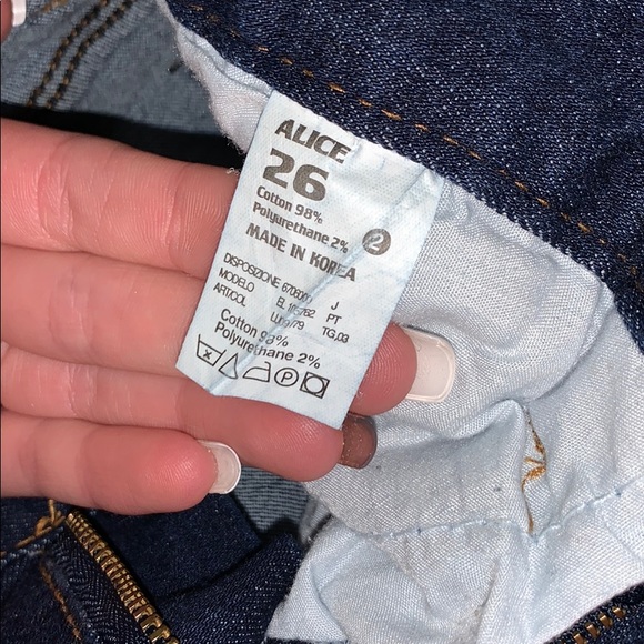 Jeans - Picture 2 of 2